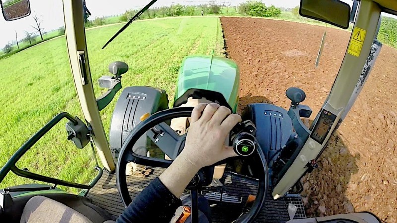 Intense Plowing! John Deere 7820 Cab View w/ Moro Warrior QRV 16 A